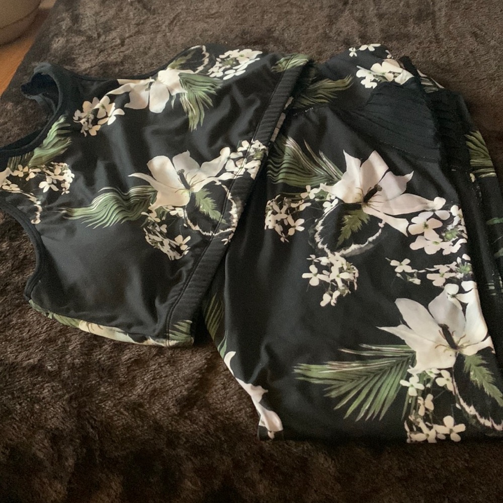 Livi activewear. Women 2x